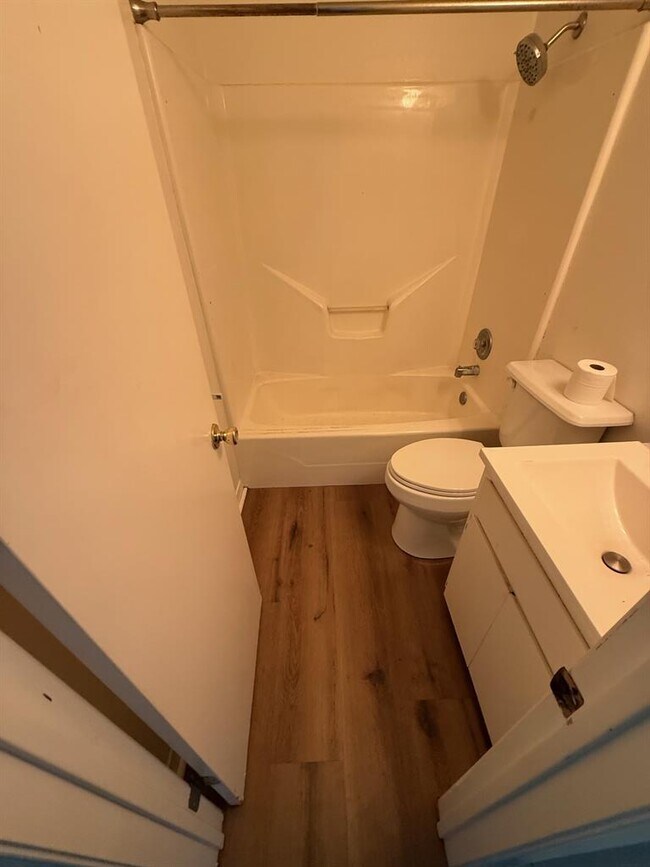 Building Photo - 8117 Willet Trail