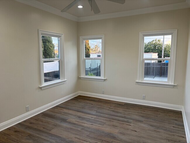 Bed 2 - 1248 S Rimpau Blvd