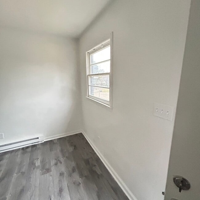 Building Photo - 1265 Springdale Rd