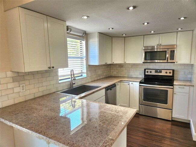 Building Photo - 7809 Vienna Ln