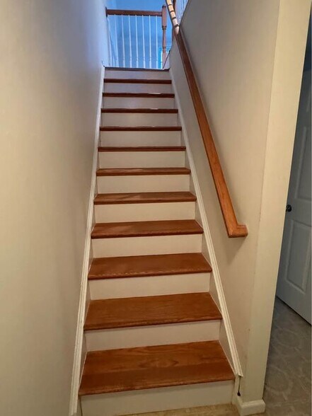 Building Photo - 14458 Black Horse Ct