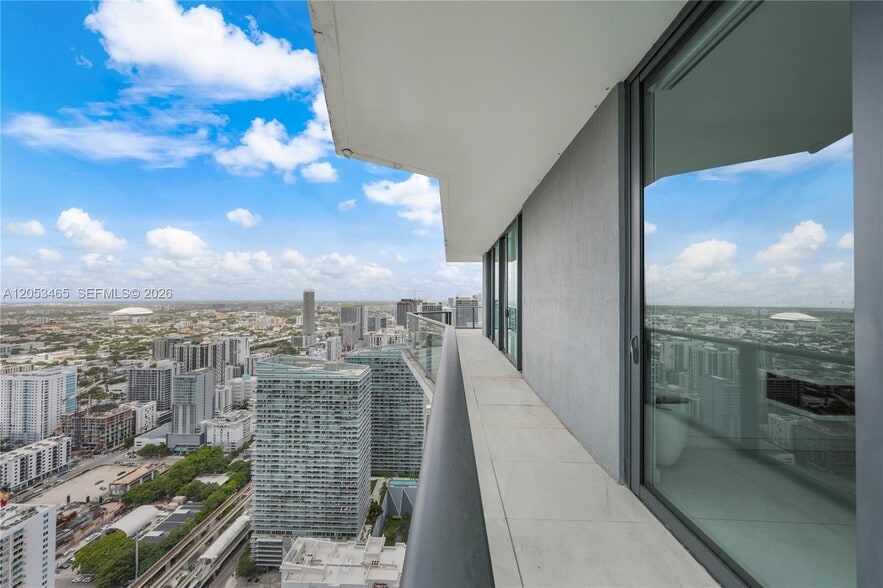 Building Photo - 1300 S Miami Ave