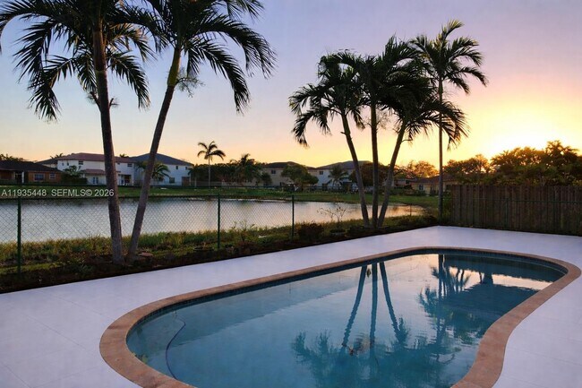 Building Photo - 14964 SW 32nd Terrace