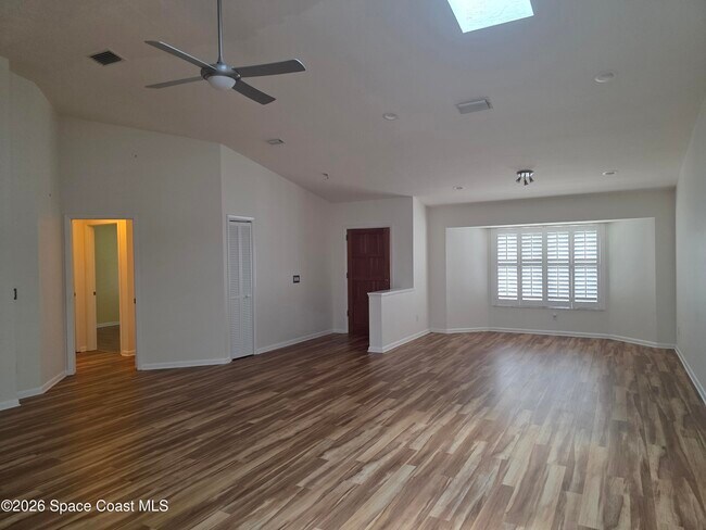 Building Photo - 1825 Fox Bay Dr