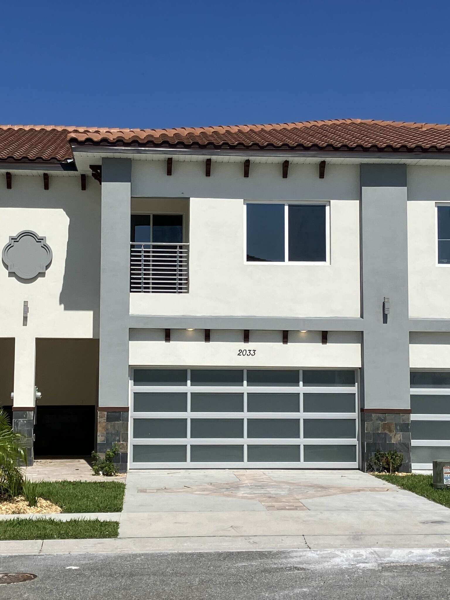 Building Photo - 1830 Brentwood Ct