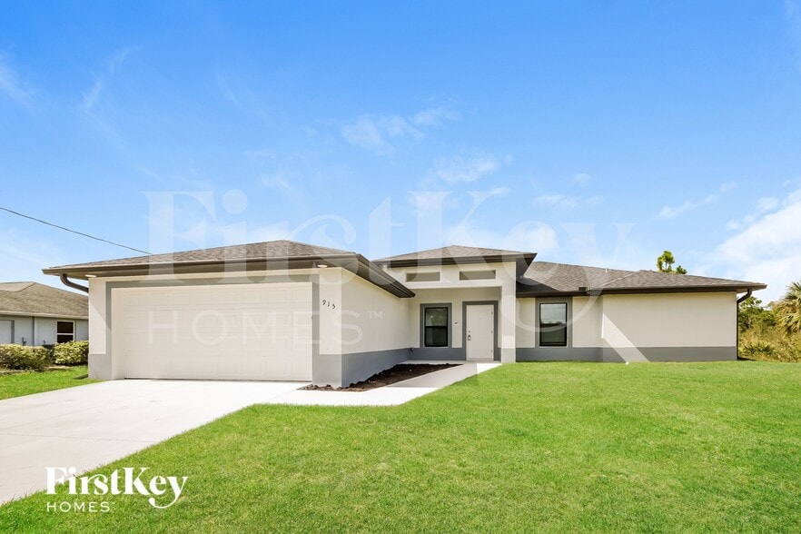 Building Photo - 915 Plumosa Ave