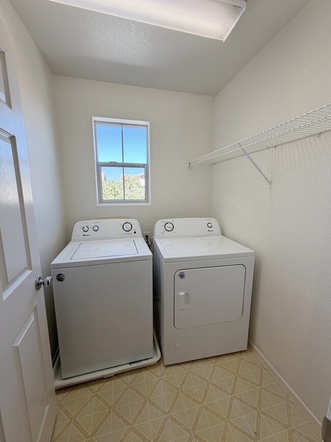 Building Photo - 7209 Huckaby Ave