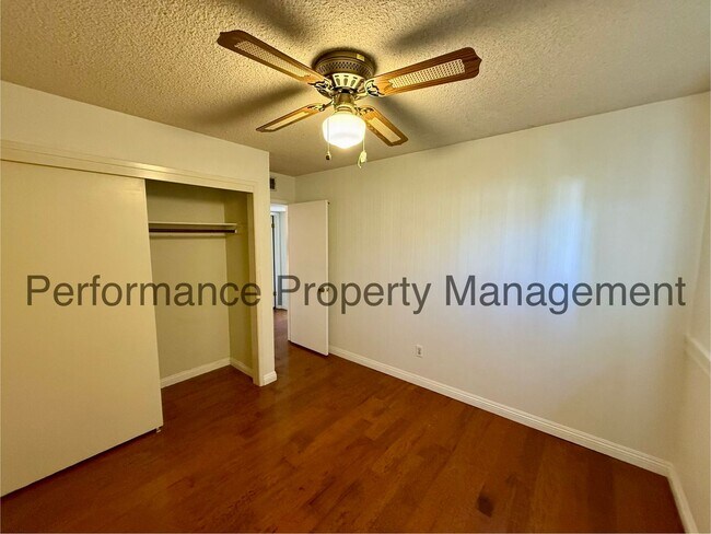 Building Photo - 2508 Prestwick Ct