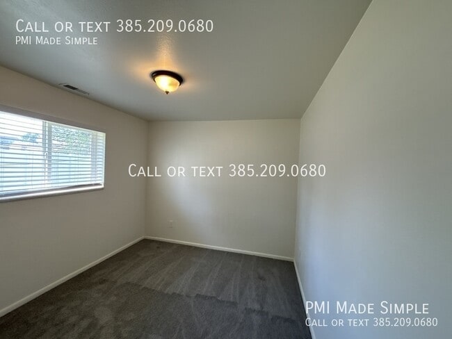Building Photo - 567 N 880 E St