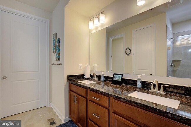 Building Photo - 11263 Penzance Ln