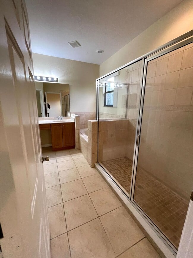 Building Photo - Tuscany Preserve-1362 Pacific Rd Kissimmee...