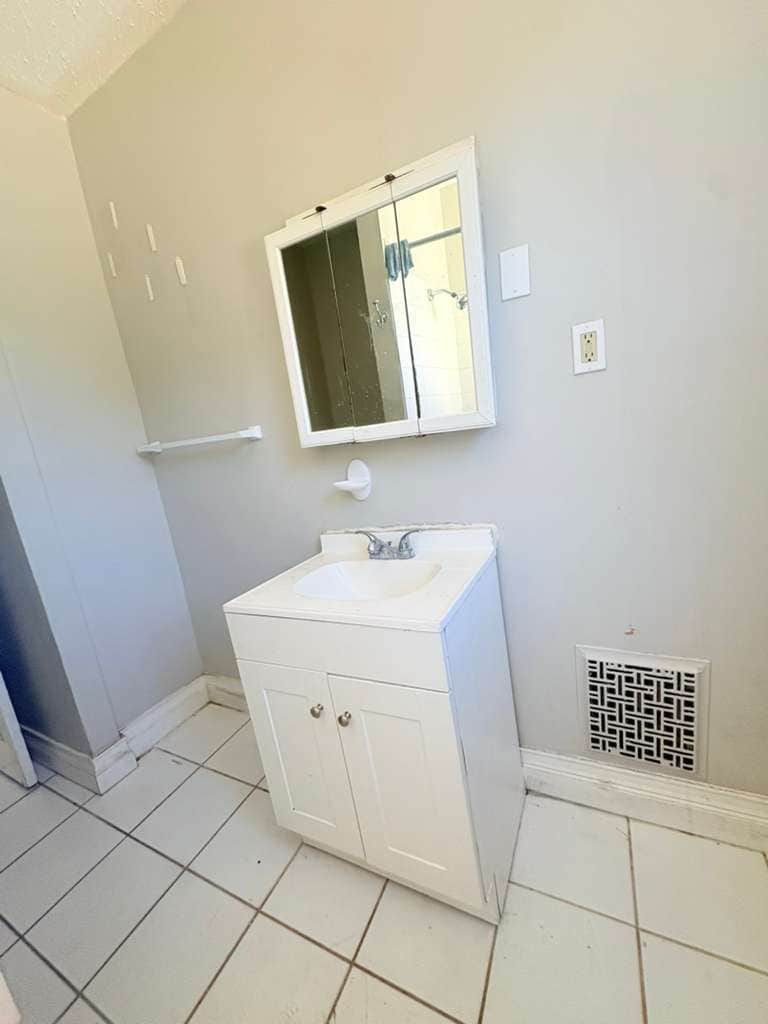 Building Photo - 269 Norton St