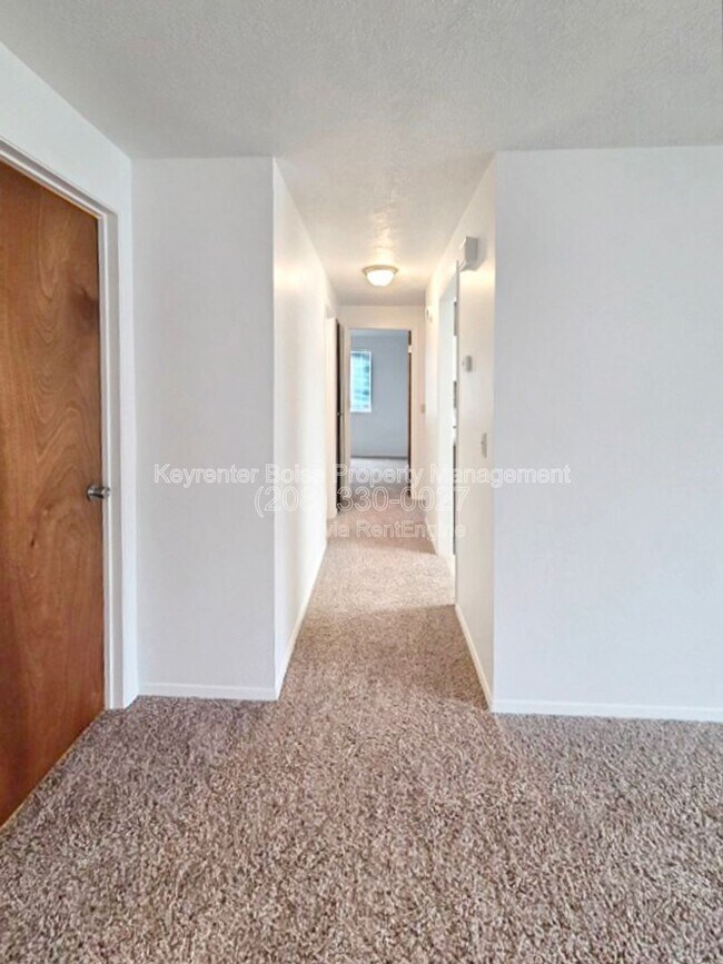 Building Photo - 1925 Priest Pl