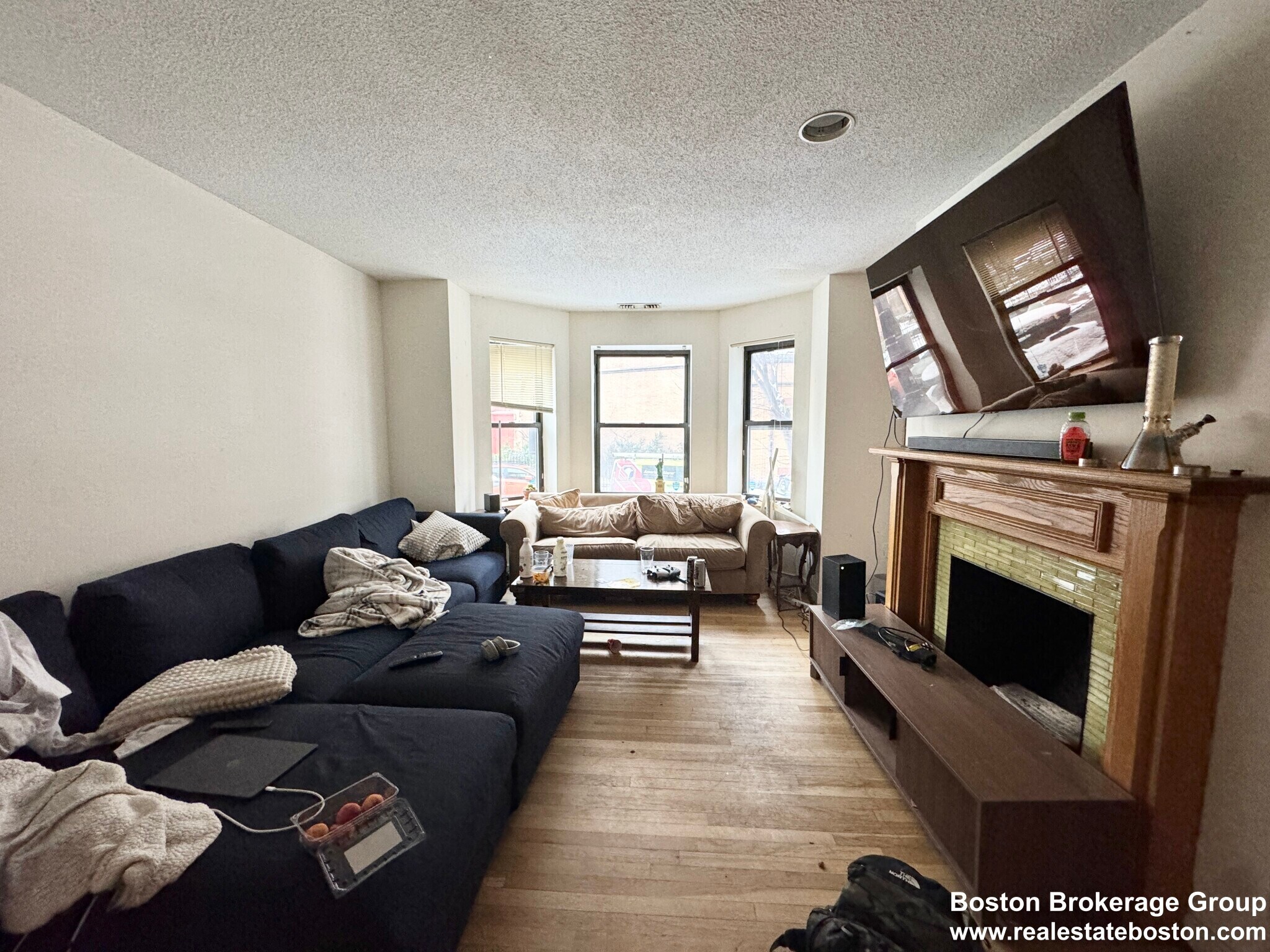 Building Photo - 73 Gainsborough St