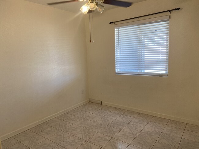 Building Photo - 6903 Creamery Ln