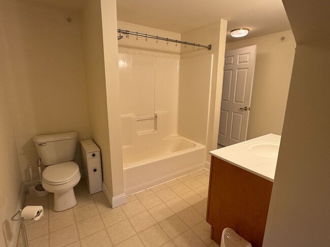 Building Photo - Spacious Furnished 3-Bedroom Condo – All U...