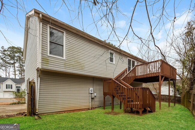 Building Photo - 162 Aztec Way SE