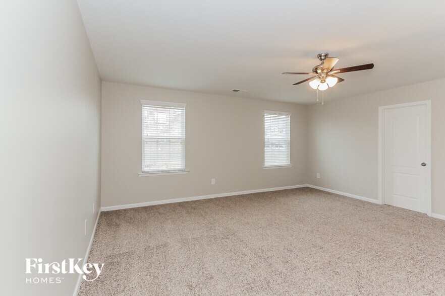 Building Photo - 2532 Wellshire Ct