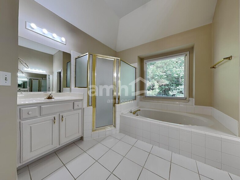 Building Photo - 1315 Killian Shoals Way SW