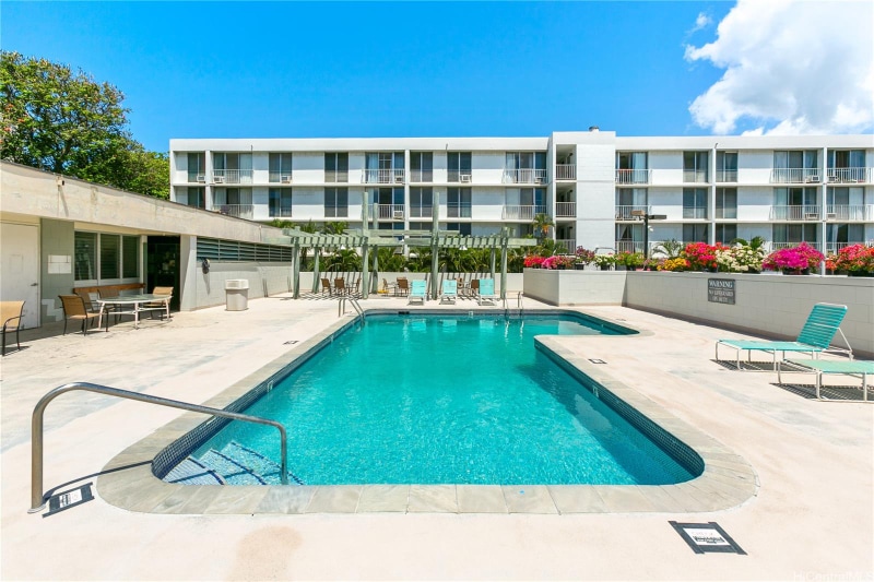 Building Photo - 2845 Waialae Ave