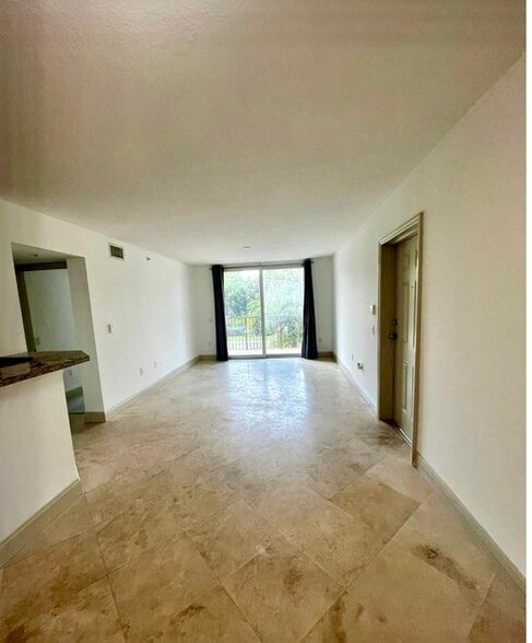 Building Photo - 1011 Villa Ln