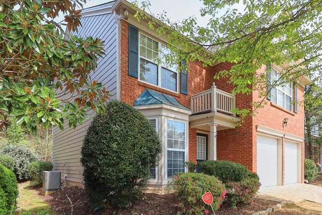Building Photo - 3325 Ridgefair Dr