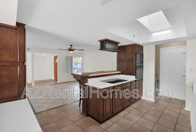 Building Photo - 1891 E Dunbar Dr