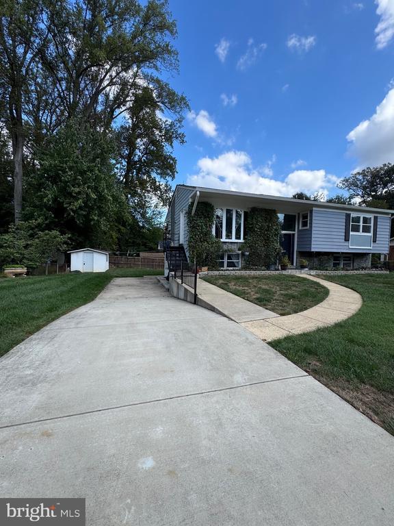 Building Photo - 8418 Stonewall Dr