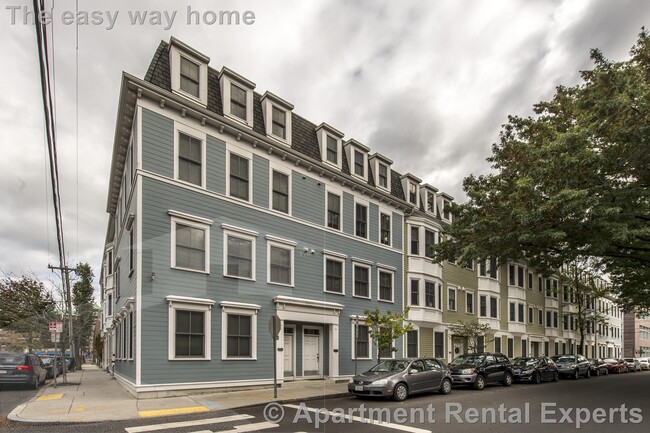 Building Photo - 110 Second St Unit #PH12