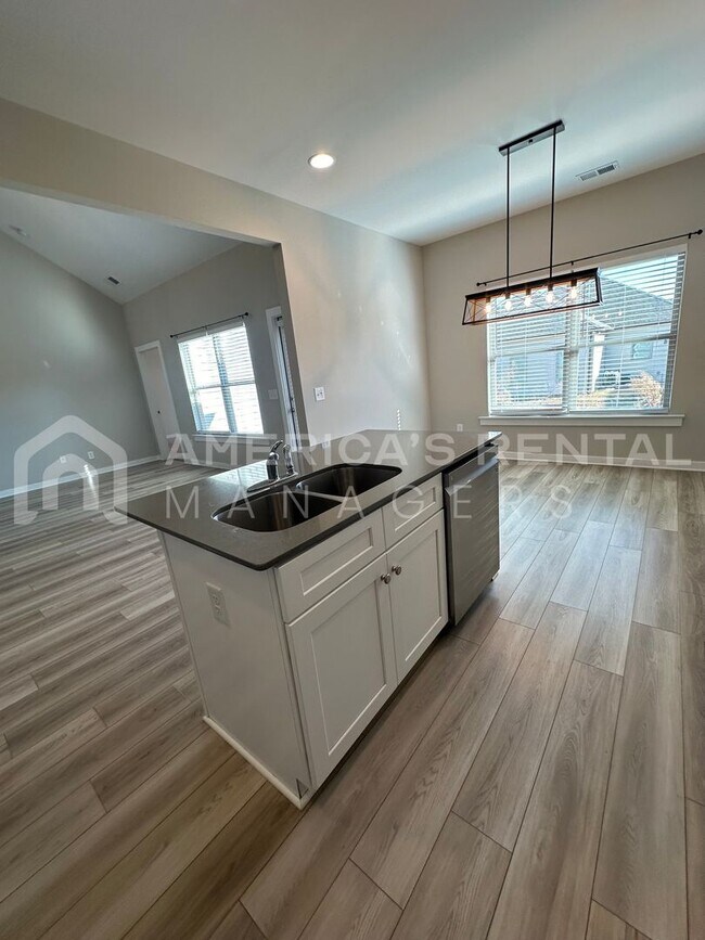 Building Photo - MOVE IN SPECIAL!! Home for Rent in Cullman, AL! Sign a 13 Month Lease by 7/15/26 to receive HALF-...