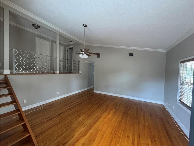 Building Photo - 8601 Rue Chateaux Dr