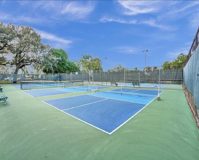 Building Photo - 9501 Seagrape Dr