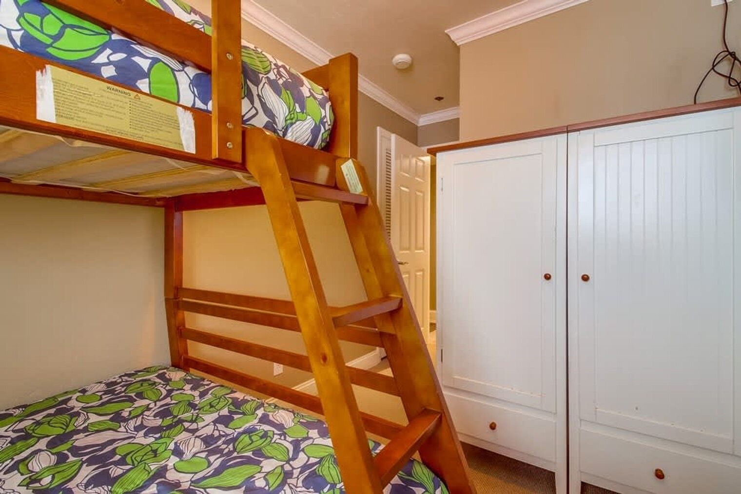 Building Photo - 3696 Bayside Walk