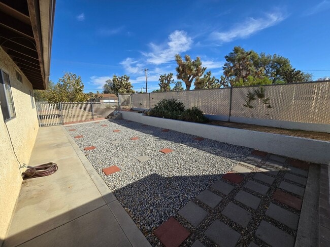 Building Photo - 7717 Victor Vista Ave