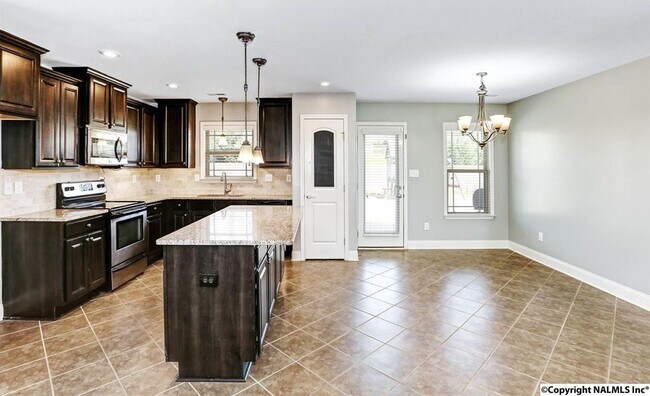 Building Photo - 110 Healey Dr