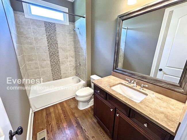 Building Photo - 1070 Windfaire Pl