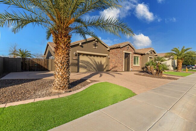 Building Photo - 3132 E Athena Ct