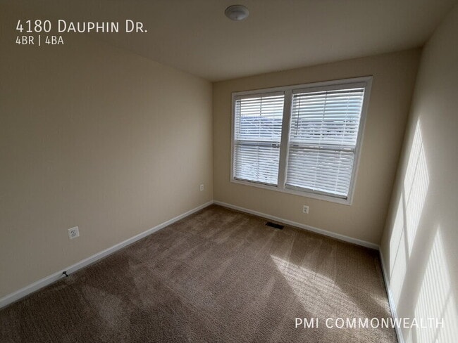 Building Photo - 4180 Dauphin Dr
