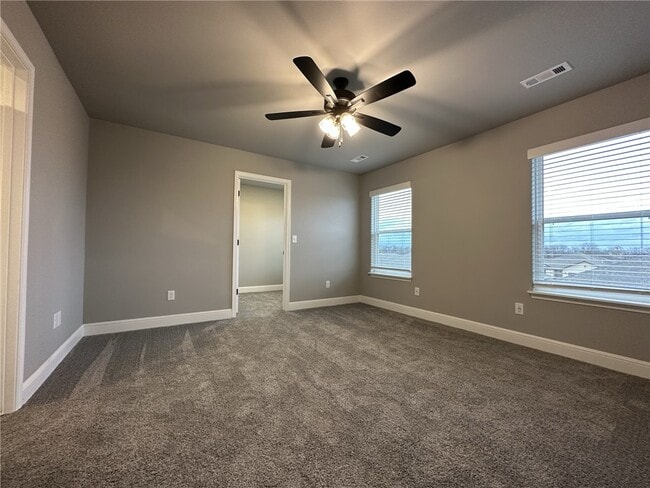 Building Photo - 2040 Tallgrass Ter