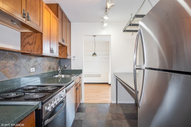 Building Photo - 1360 N Sandburg Terrace