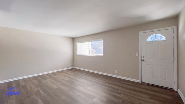 Interior Photo - Fairmount Ave Apartments