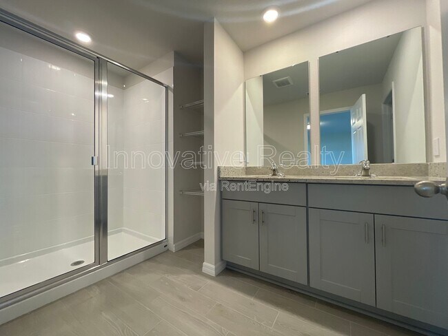 Building Photo - 2548 Sweet Viburnum Wy