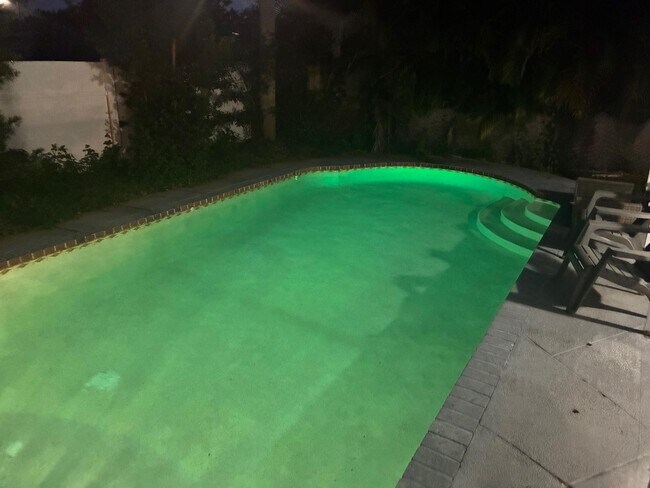 Building Photo - 2680 NE 12th Terrace