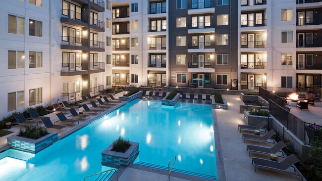 Building Photo - 110 W CityLine Dr