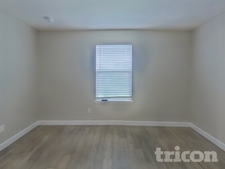 Building Photo - 77089 Crosscut Wy