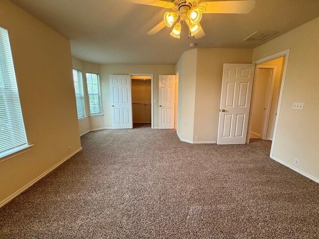 Building Photo - 251 Utterback