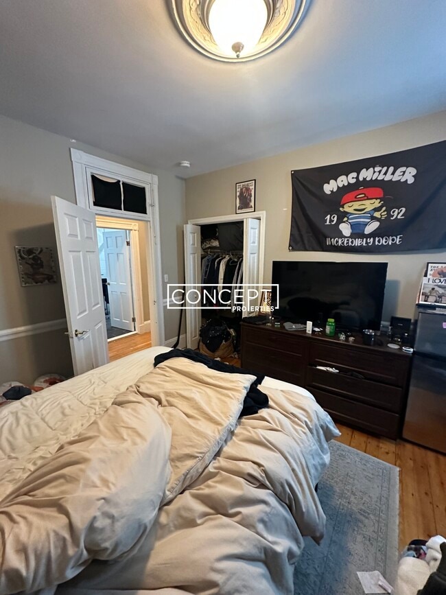 Building Photo - 47A Hillside St. Unit 2