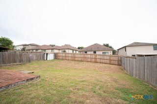 Building Photo - 5757 Columbia Dr