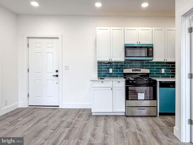 Building Photo - 30 Haddon Ave