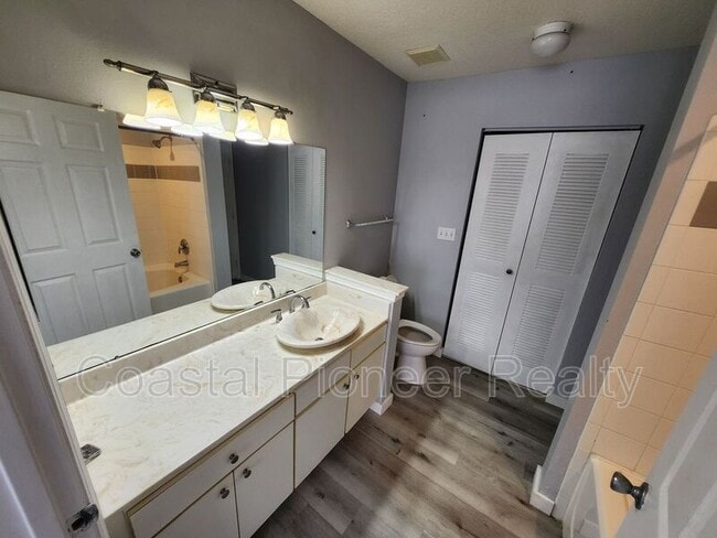 Building Photo - 9232 Lake Chase Island Way